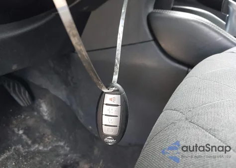 2018 Nissan Kicks Sr из США, поврежденный, VIN 3N1CP5CU1JL524897